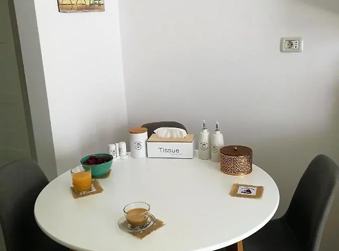 Seaview 27 Apartment Navodari