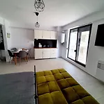 Seaview 27