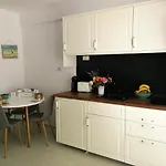 Апартаменты Seaview 27 Нэводари