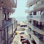 Seaview 27 Апартаменты Нэводари