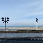 Апартаменты Seaview 27 *