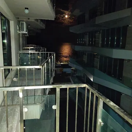 Daire Seaview 27 *